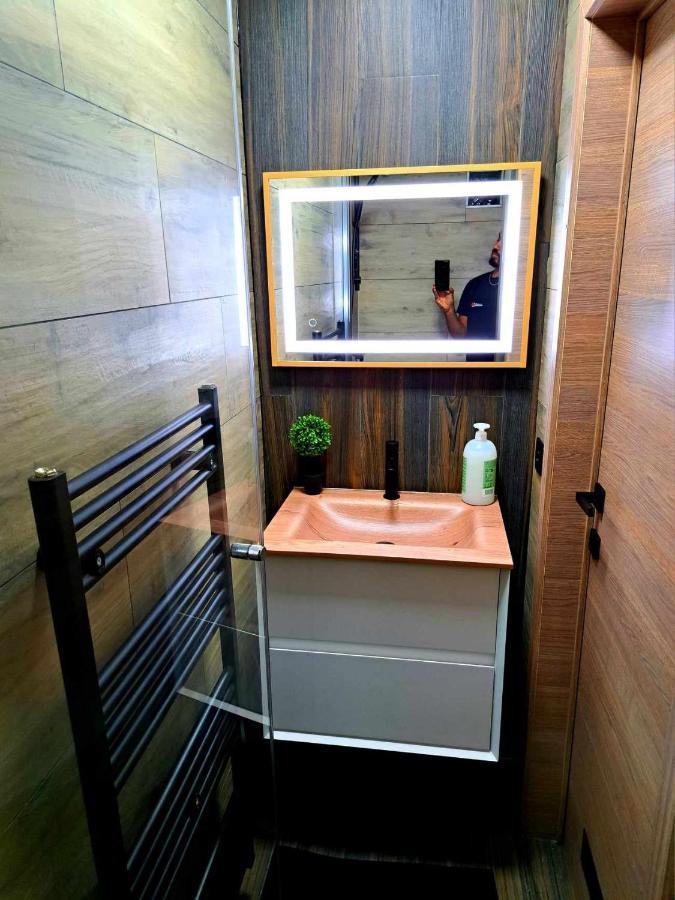 Petite Chambre Dans Une Jolie Colocation Liege Luaran gambar